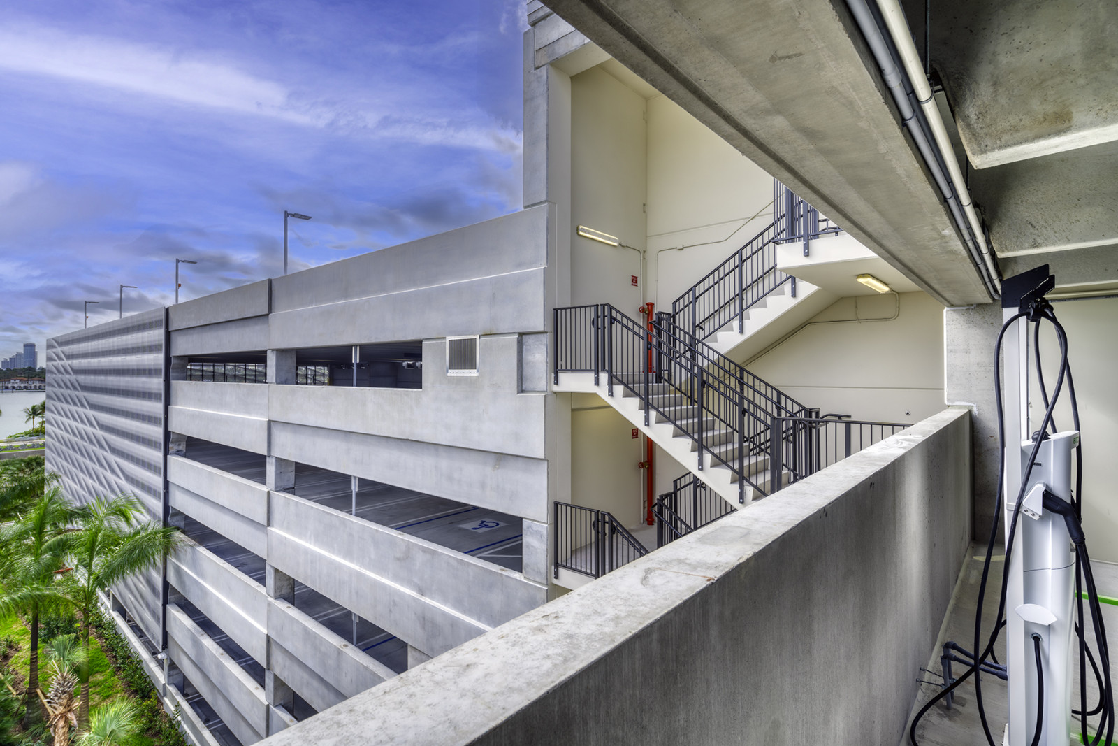 pro shot 19 - Mt. Sinai Medical Center Employee Garage