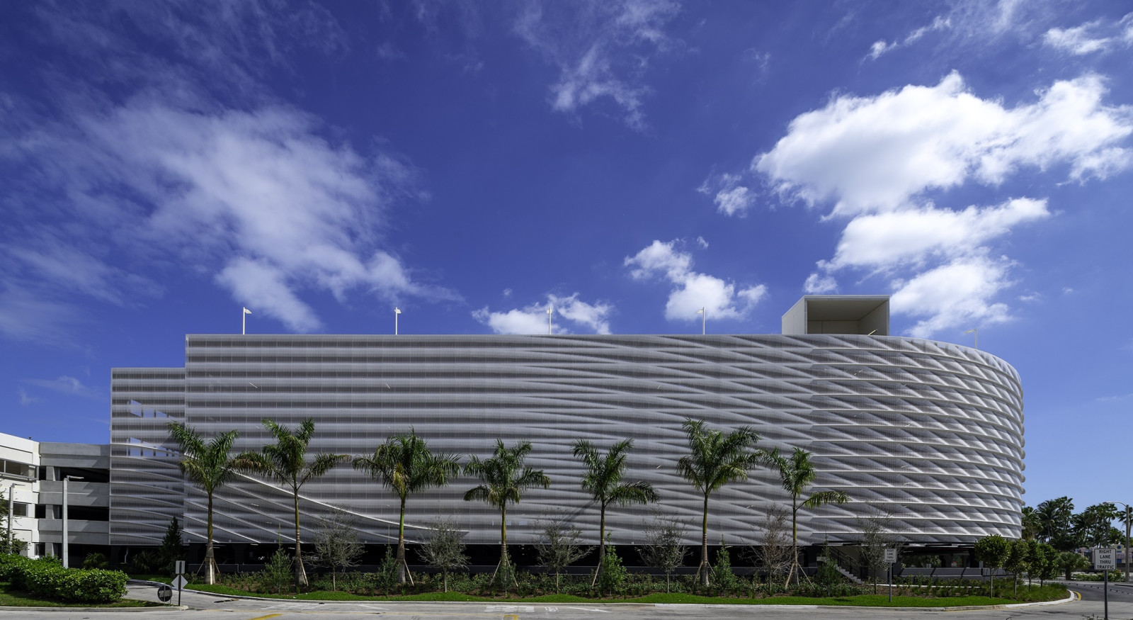 pro shot 23 - Mt. Sinai Medical Center Employee Garage